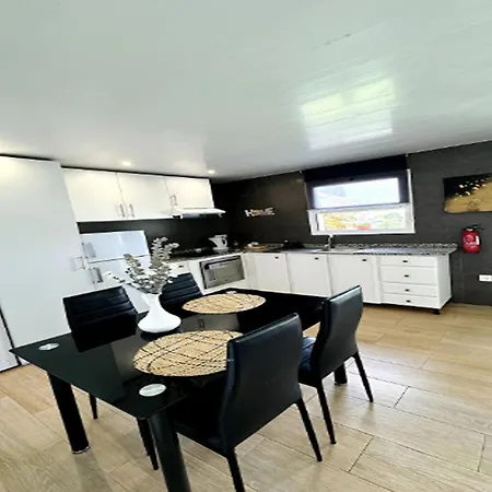 In With Ocean Views Дом отдыха Порту-да-Круш