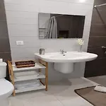 In With Ocean Views * Porto Da Cruz