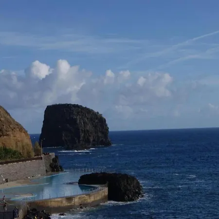 In With Ocean Views Tatil Evi