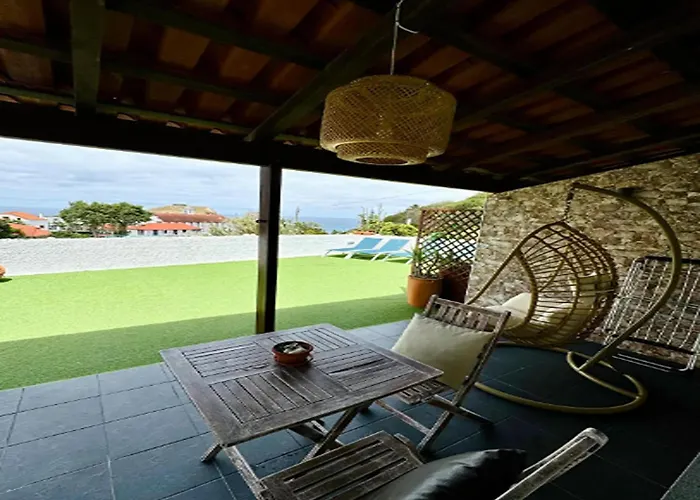 Prázdninový dům In With Ocean Views Porto Da Cruz